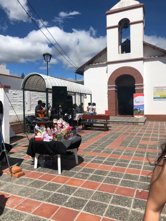 Hotel Springhills Quito Airport Tababela Exterior foto